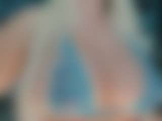 adrianna777's Live Sex Cam Show
