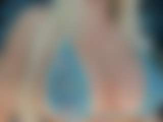 adrianna777's Live Sex Cam Show