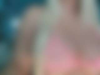 adrianna777's Live Sex Cam Show