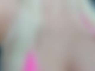 adrianna777's Live Sex Cam Show