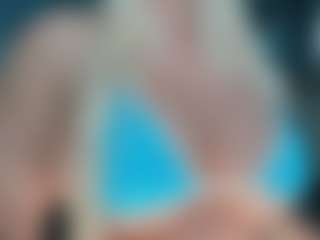 adrianna777's Live Sex Cam Show