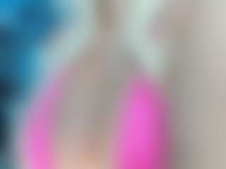 adrianna777's Live Sex Cam Show