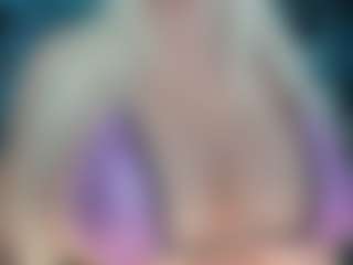 adrianna777's Live Sex Cam Show