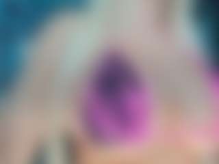 adrianna777's Live Sex Cam Show