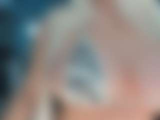 adrianna777's Live Sex Cam Show