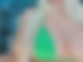adrianna777's Live Sex Cam Show