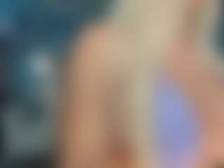 adrianna777's Live Sex Cam Show