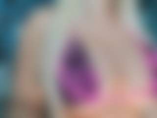 adrianna777's Live Sex Cam Show