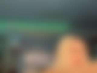 adrianna777's Live Sex Cam Show