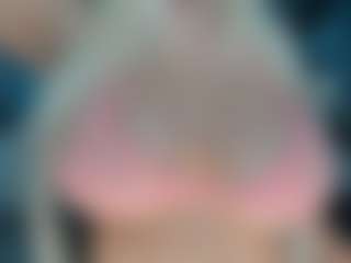 adrianna777's Live Sex Cam Show