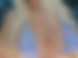 adrianna777's Live Sex Cam Show