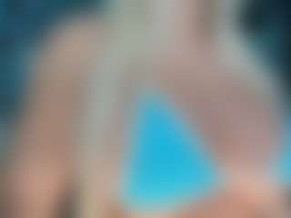 adrianna777's Live Sex Cam Show