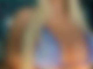adrianna777's Live Sex Cam Show