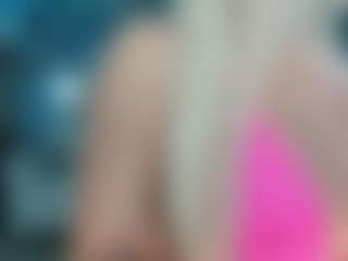 adrianna777's Live Sex Cam Show