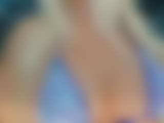 adrianna777's Live Sex Cam Show