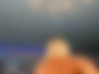 adrianna777's Live Sex Cam Show