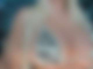 adrianna777's Live Sex Cam Show