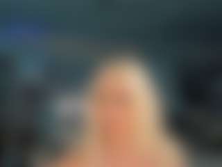 adrianna777's Live Sex Cam Show