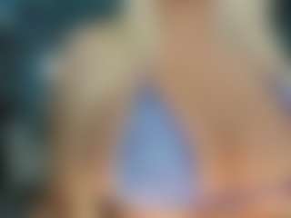 adrianna777's Live Sex Cam Show