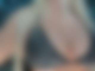 adrianna777's Live Sex Cam Show