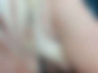 adrianna777's Live Sex Cam Show