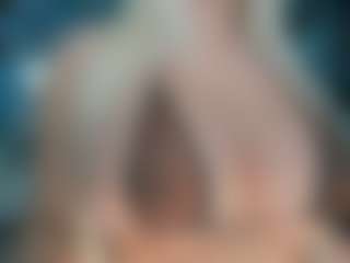 adrianna777's Live Sex Cam Show