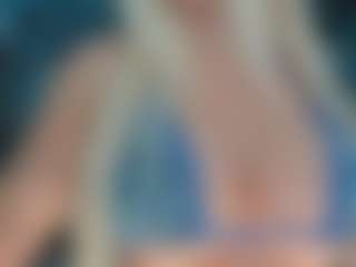 adrianna777's Live Sex Cam Show