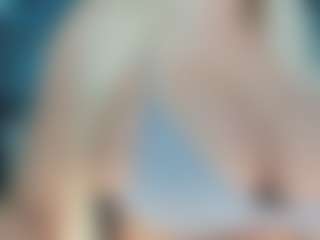 adrianna777's Live Sex Cam Show
