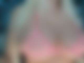 adrianna777's Live Sex Cam Show