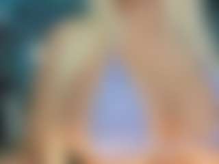 adrianna777's Live Sex Cam Show