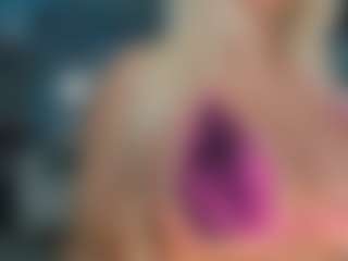 adrianna777's Live Sex Cam Show