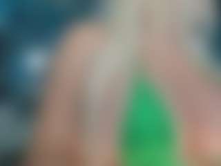 adrianna777's Live Sex Cam Show