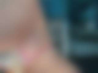 adrianna777's Live Sex Cam Show