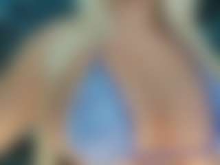 adrianna777's Live Sex Cam Show