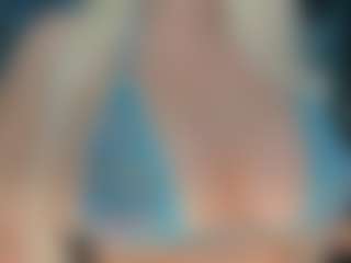 adrianna777's Live Sex Cam Show