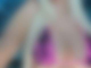 adrianna777's Live Sex Cam Show