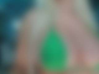 adrianna777's Live Sex Cam Show