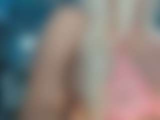 adrianna777's Live Sex Cam Show