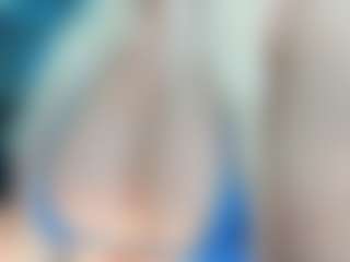 adrianna777's Live Sex Cam Show
