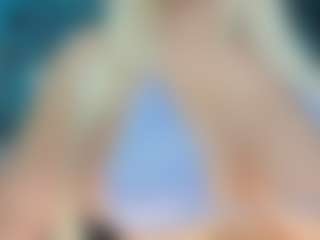 adrianna777's Live Sex Cam Show