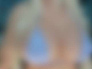 adrianna777's Live Sex Cam Show