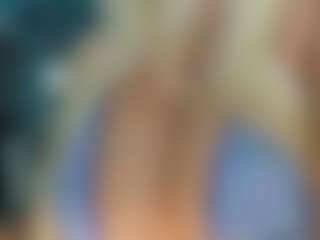 adrianna777's Live Sex Cam Show