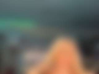adrianna777's Live Sex Cam Show