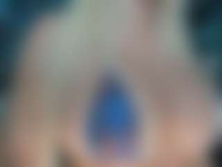 adrianna777's Live Sex Cam Show