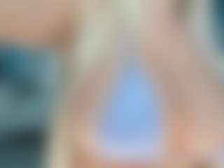 adrianna777's Live Sex Cam Show