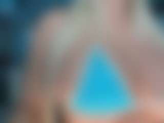 adrianna777's Live Sex Cam Show