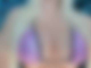 adrianna777's Live Sex Cam Show