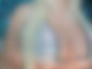 adrianna777's Live Sex Cam Show