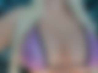 adrianna777's Live Sex Cam Show
