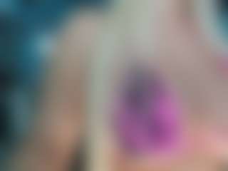adrianna777's Live Sex Cam Show